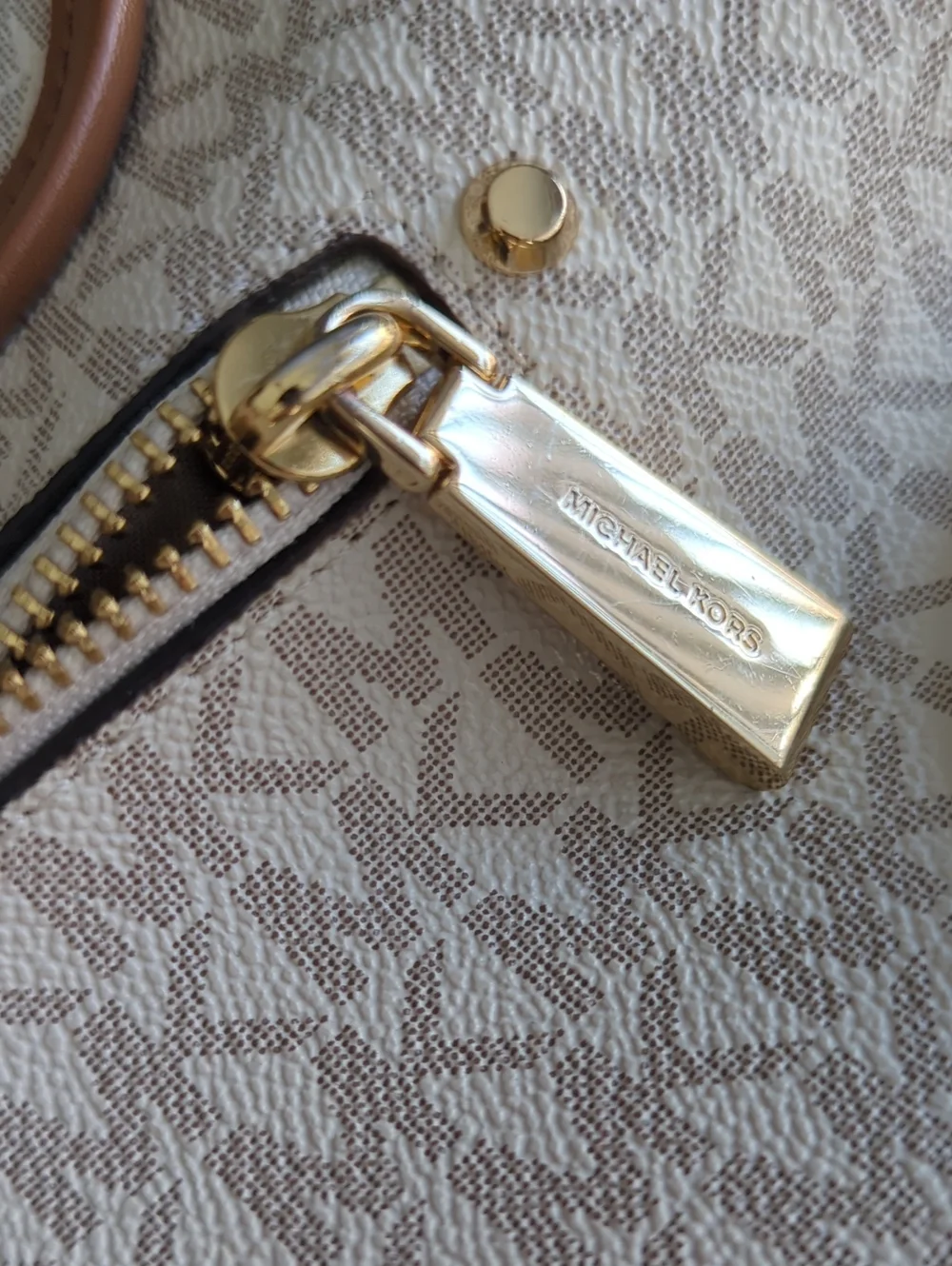 Michael Kors Harrison Medium Logo Backpack In Vanilla/Acorn